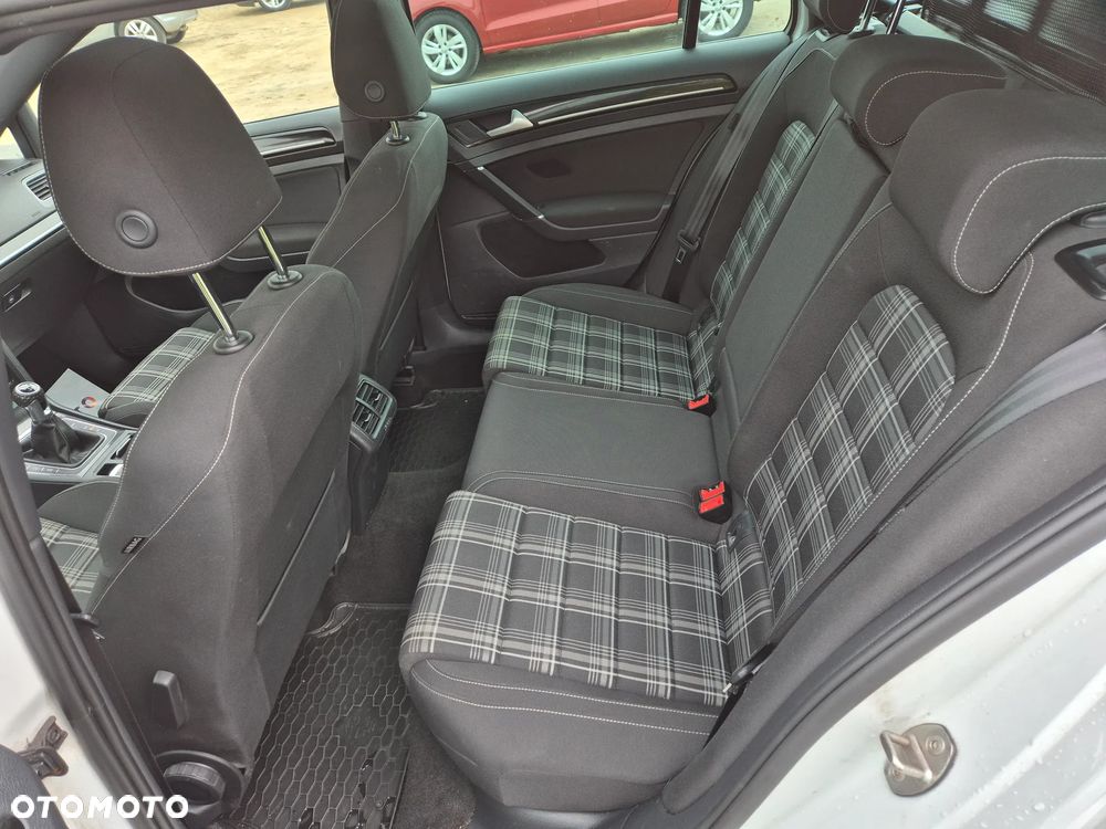 Volkswagen Golf GTD (BlueMotion Technology) - 7