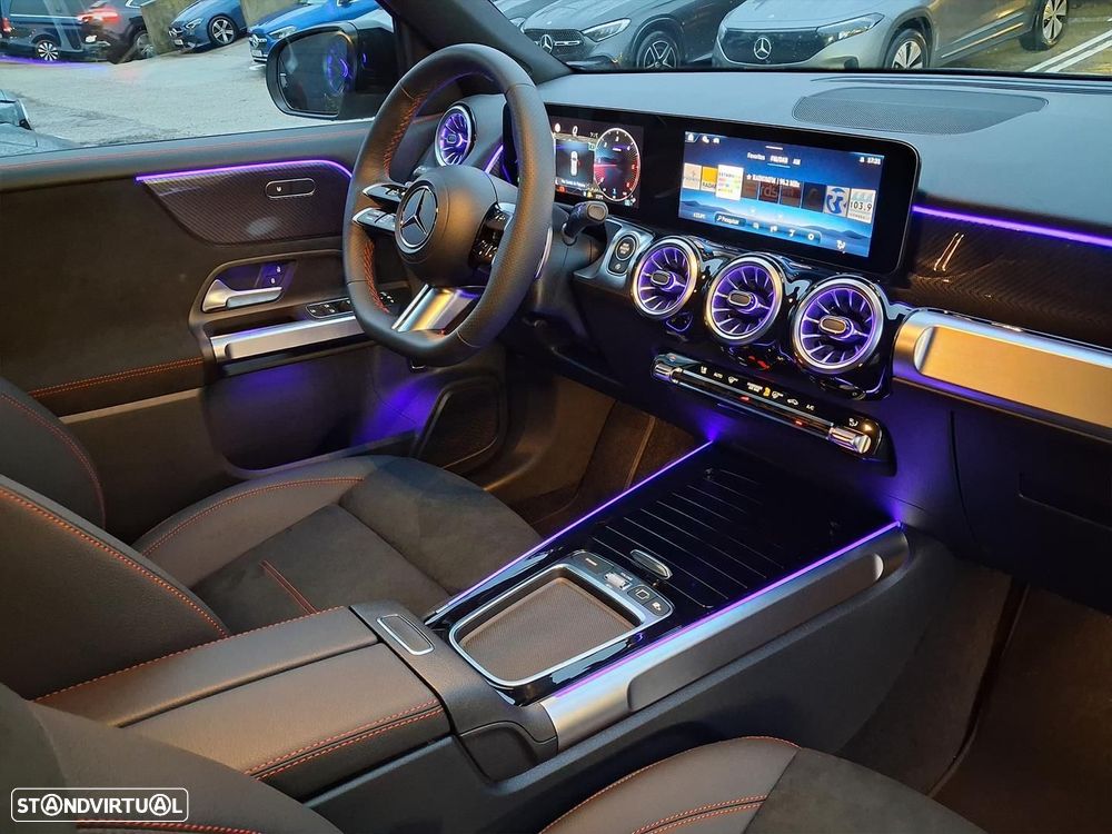 Mercedes-Benz GLB 180 d AMG Line - 14