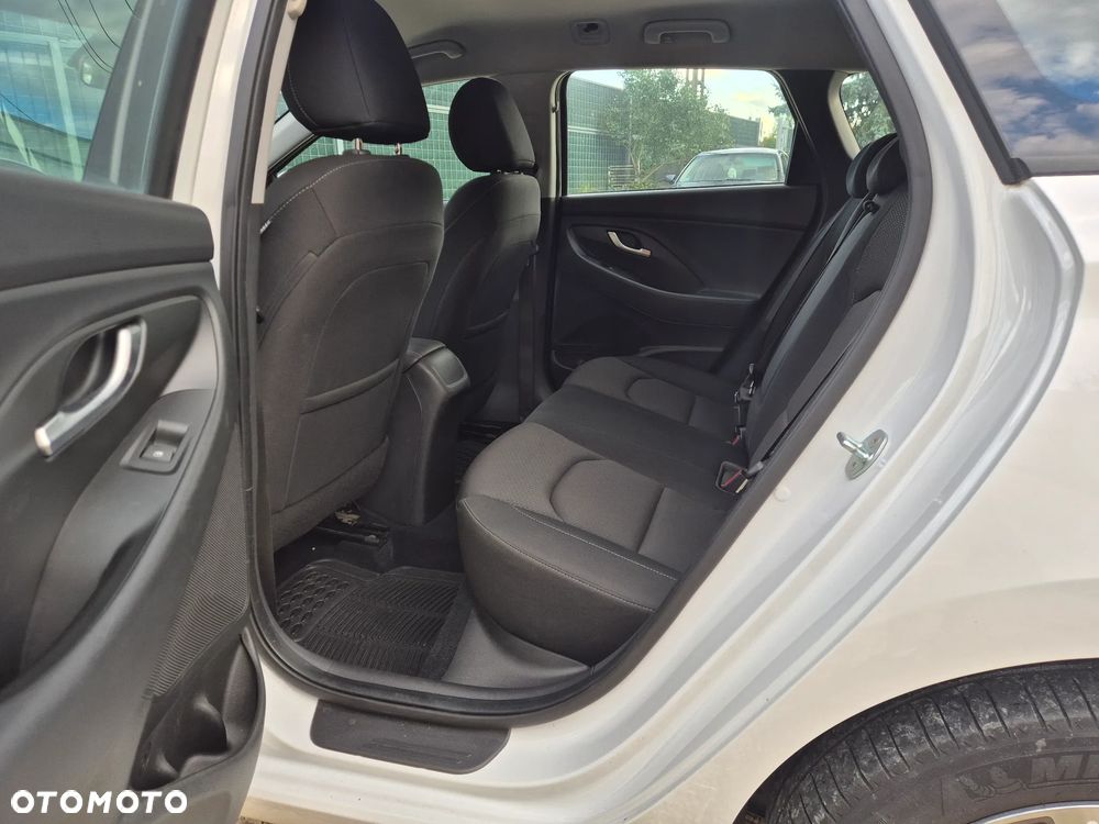 Hyundai i30 - 17