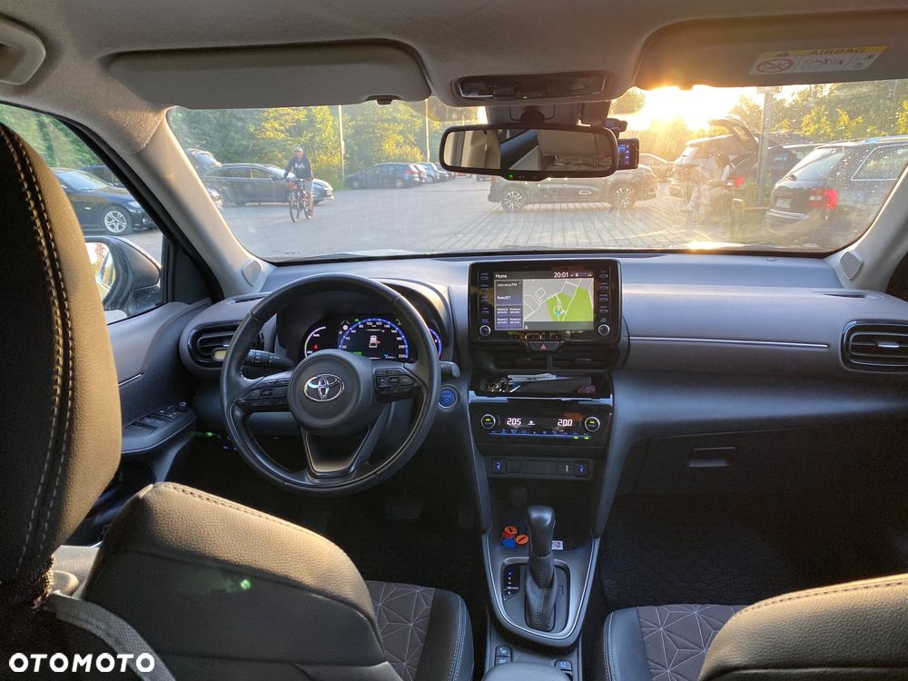 Toyota Yaris Cross Hybrid 1.5 Executive - 9