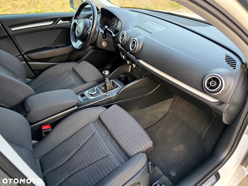Audi A3 Sportback - 17
