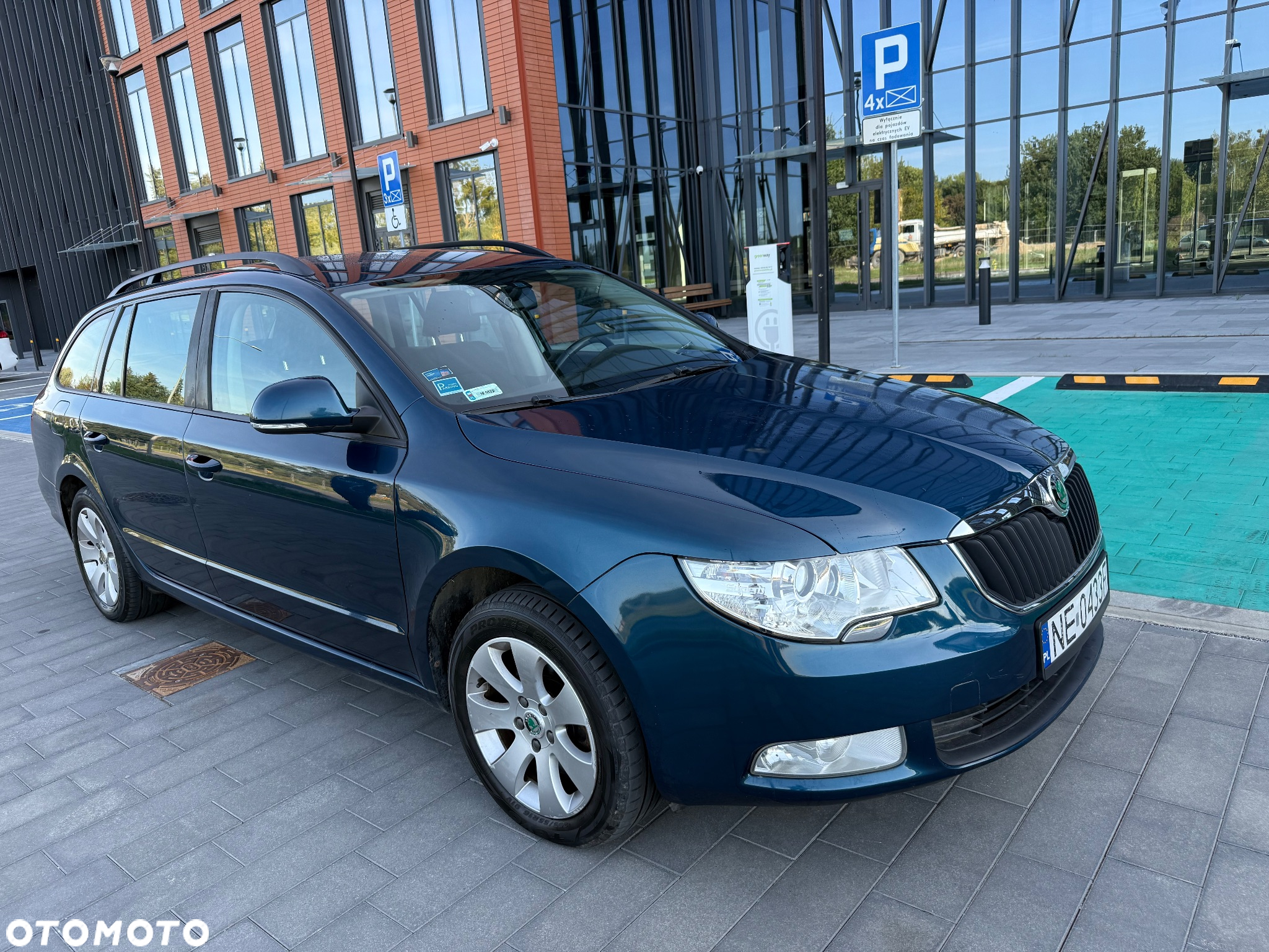 Skoda Superb 2.0 TDI Ambition - 15