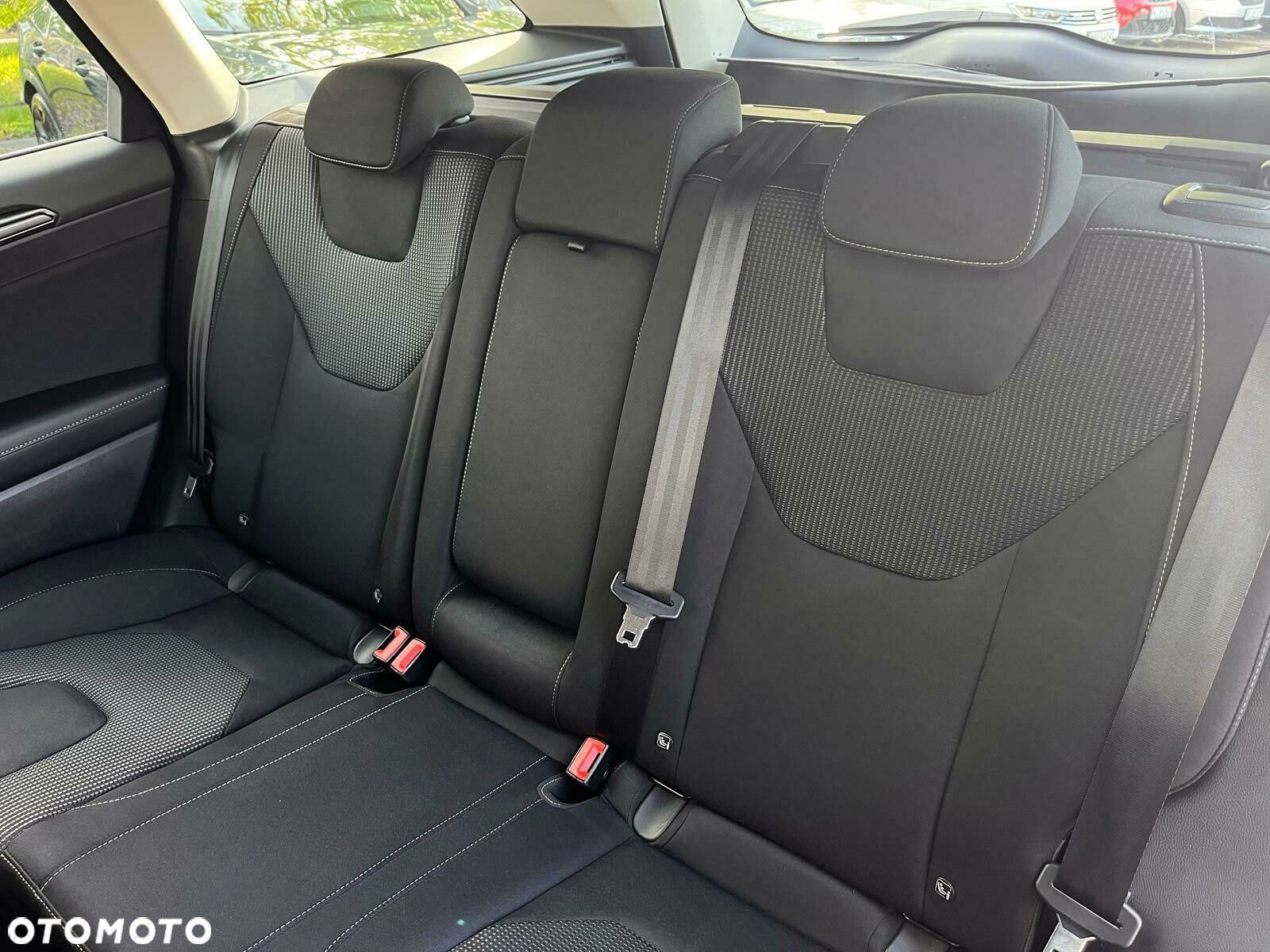 Ford Mondeo - 24