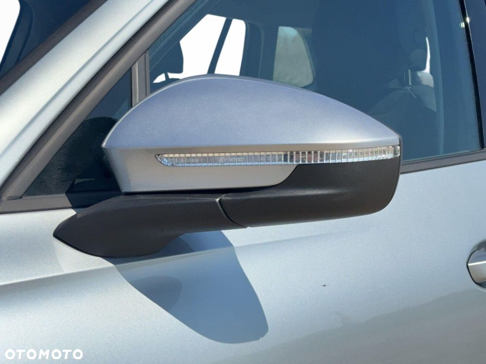 Volkswagen Tiguan - 8