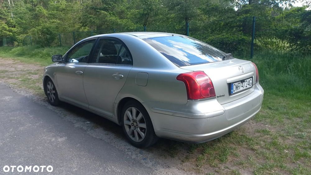 Toyota Avensis 1.8 VVT-i Sol - 9
