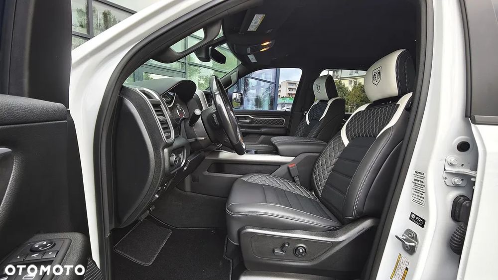 Dodge RAM 1500 5.7 4x4 - 15