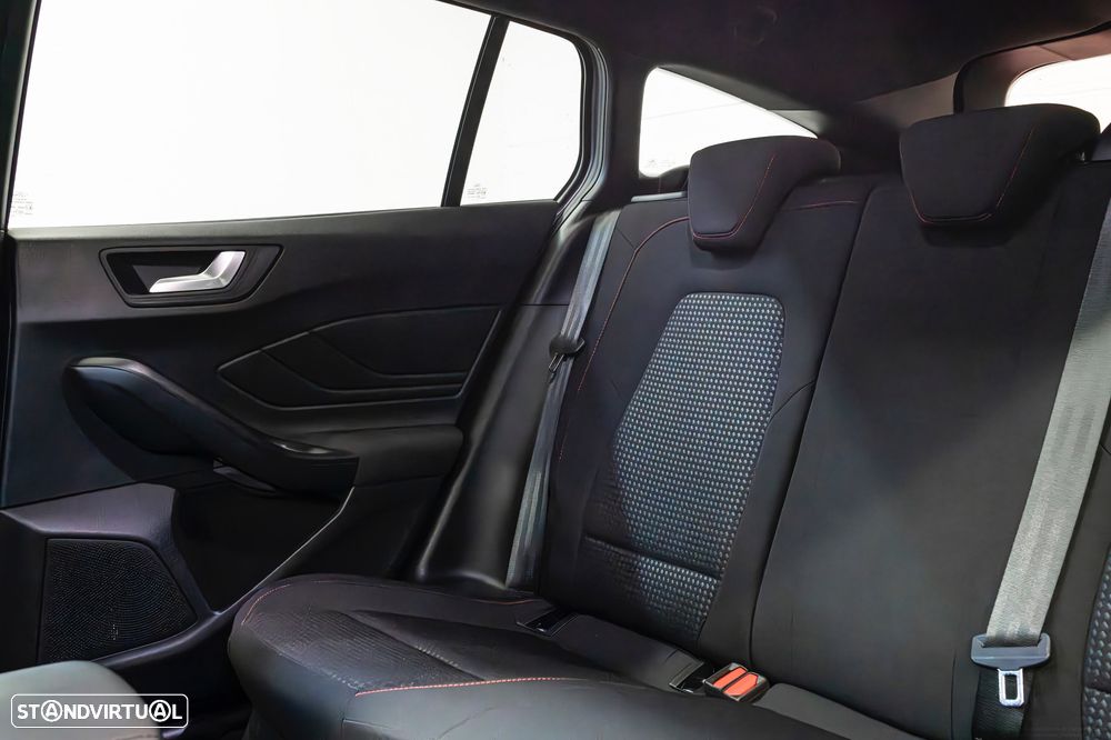 Ford Focus SW 1.0 EcoBoost MHEV ST-Line - 12