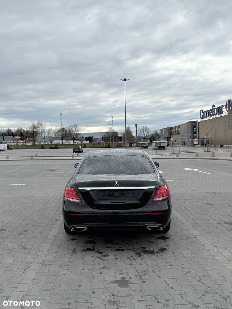 Mercedes-Benz Klasa E 220 d Avantgarde - 35
