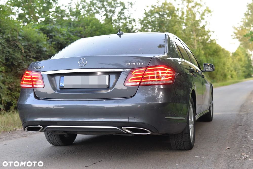 Mercedes-Benz Klasa E 220 BlueTEC 4-Matic Classic - 17