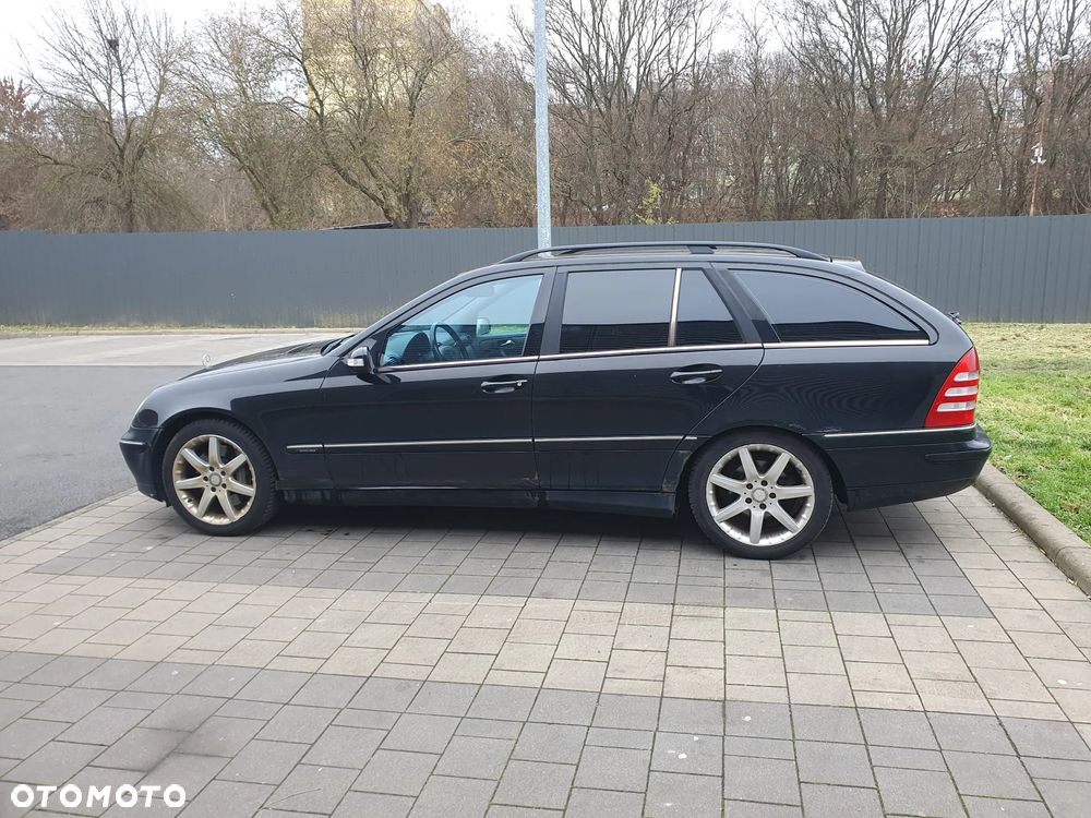 Mercedes-Benz Klasa C 320 T Avantgarde - 8