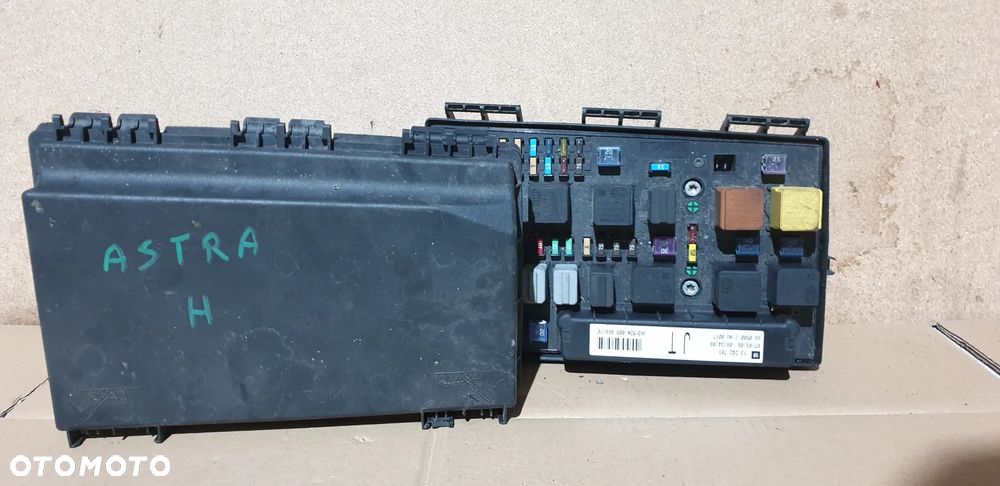 Opel Astra H CDTI Skrzynka Bezpieczników 5DK009464-10 13242781 - 1