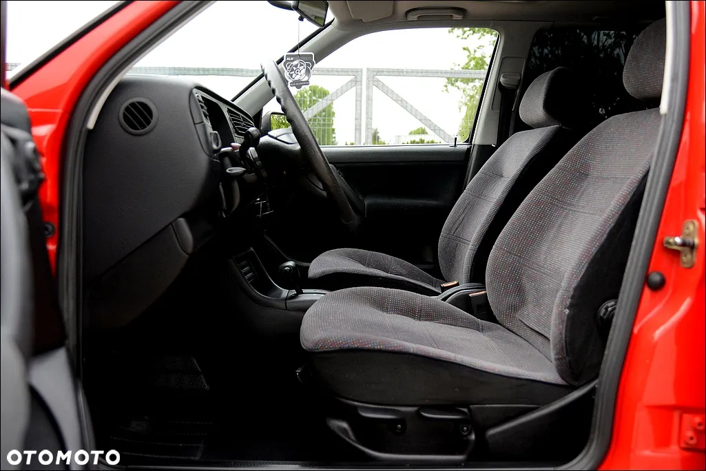 Volkswagen Vento - 19
