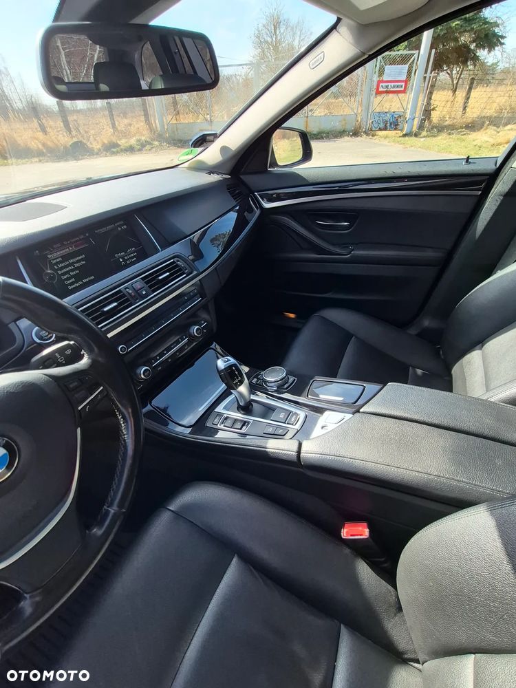 BMW Seria 5 525d xDrive Sport-Aut Modern Line - 8