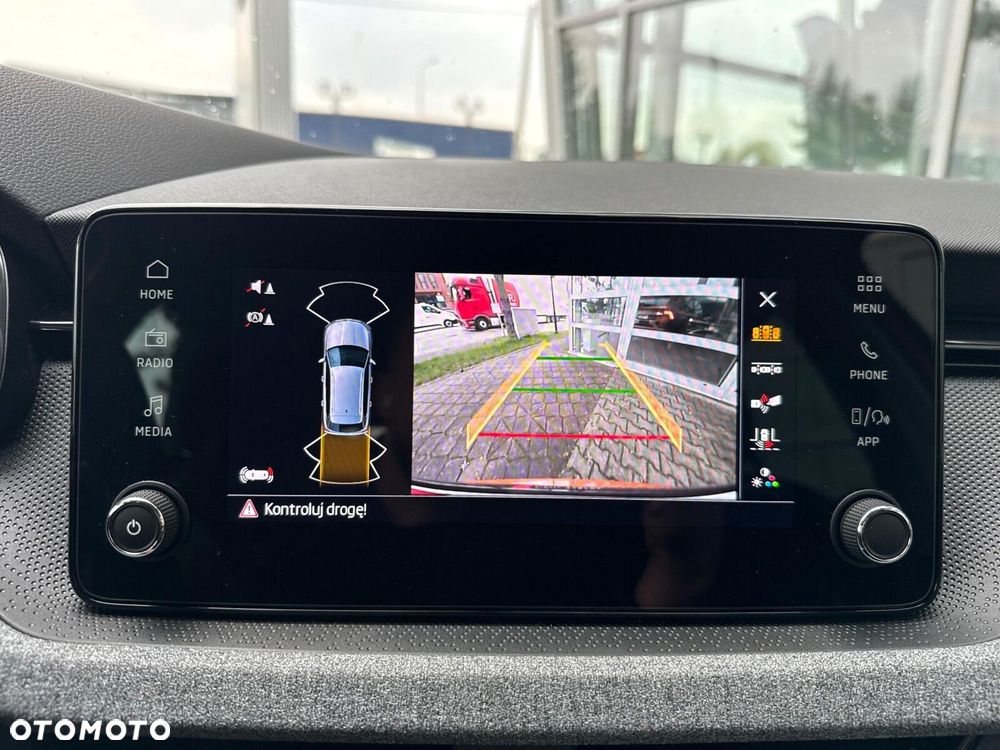 Skoda Kamiq 1.0 TSI Selection DSG - 32