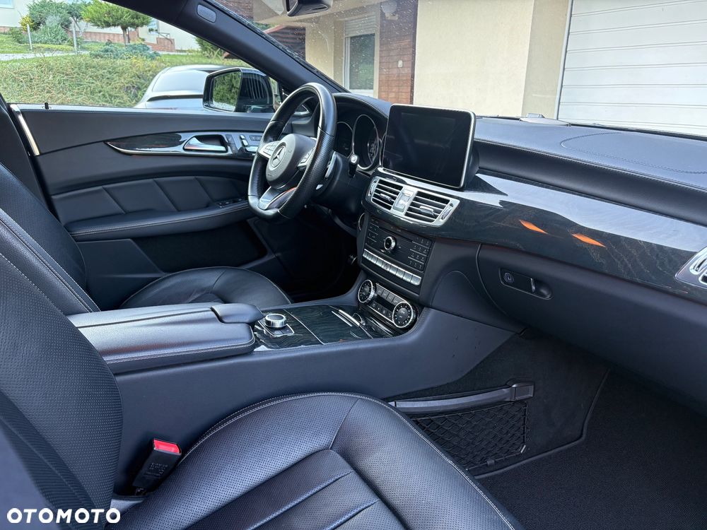 Mercedes-Benz CLS 350 d 4Matic 9G-TRONIC - 22