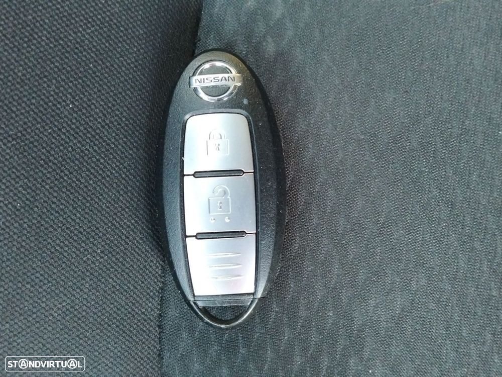 Nissan Qashqai 1.5 dCi N-Connecta J17 DCT - 17