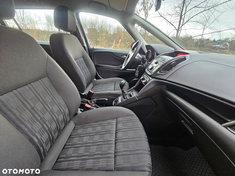 Opel Zafira Tourer 1.8 Active - 27