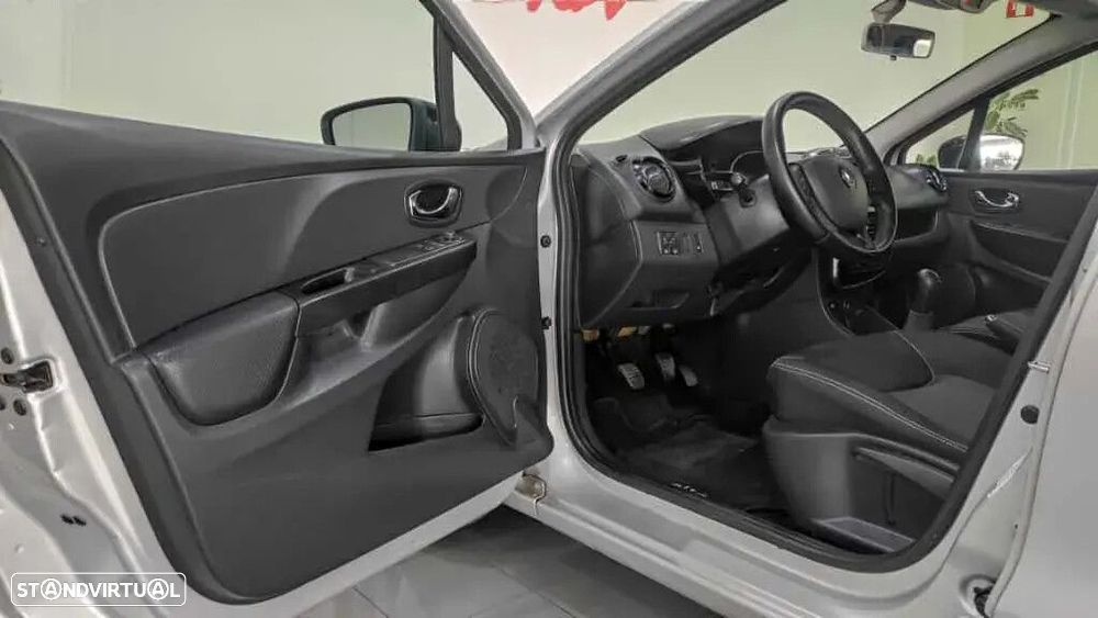 Renault Clio Sport Tourer - 15