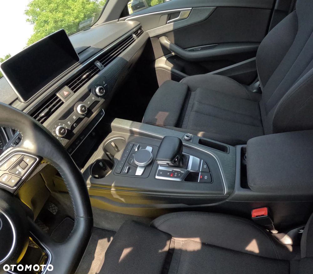 Audi A4 Avant 2.0 TDI ultra S tronic - 13