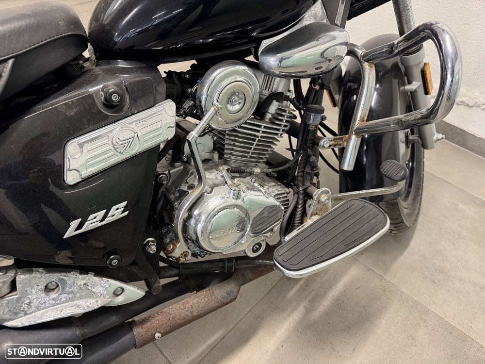 Keeway Superlight 125 - 4