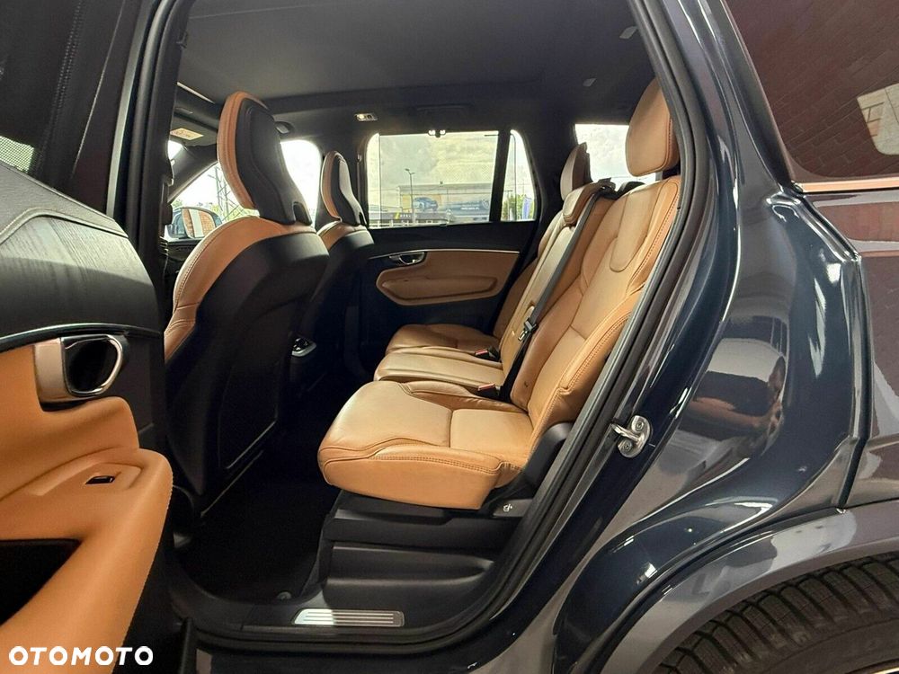 Volvo XC 90 B5 D AWD Inscription - 11