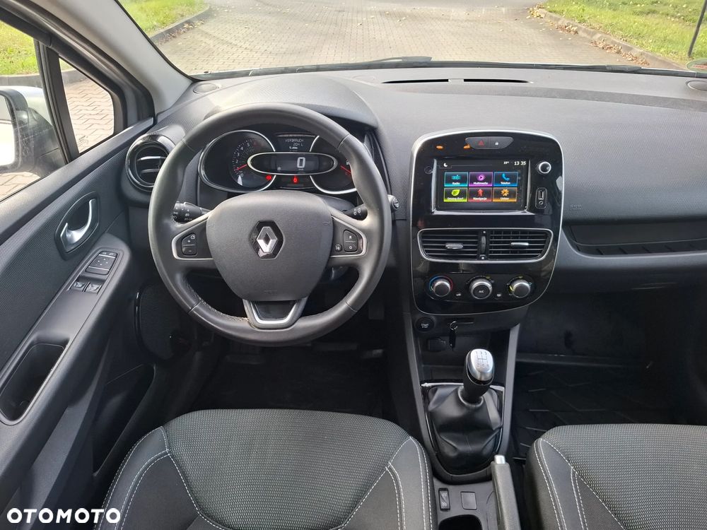 Renault Clio - 12