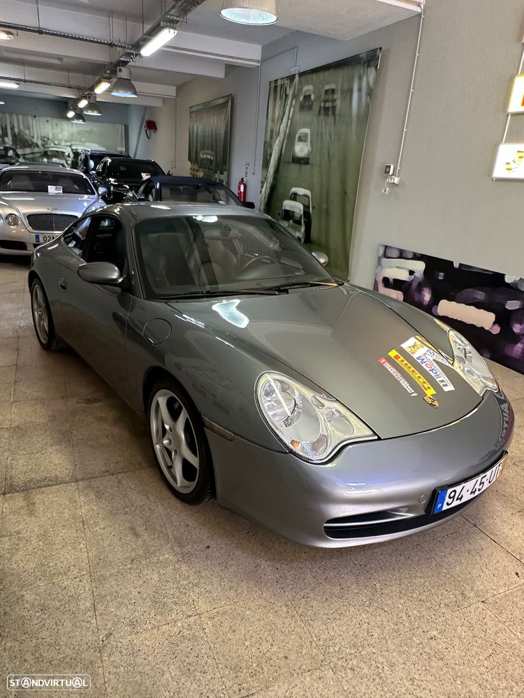 Porsche 911 (996) Carrera 4 - 5