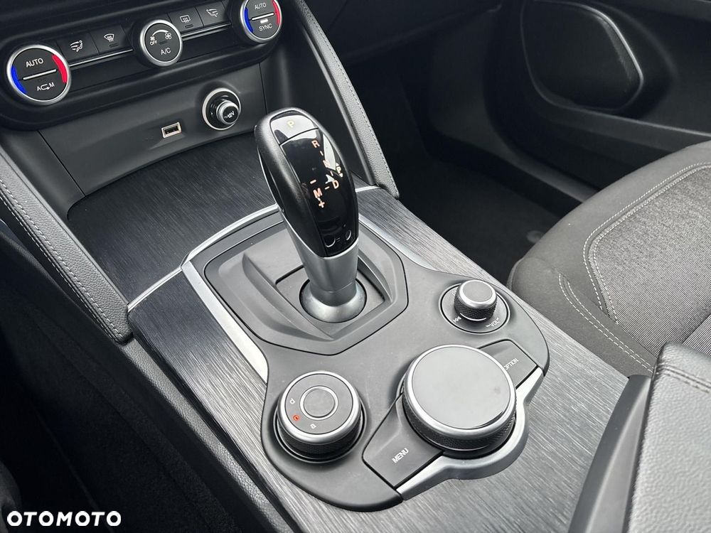 Alfa Romeo Stelvio 2.0 Turbo Business Q4 - 21