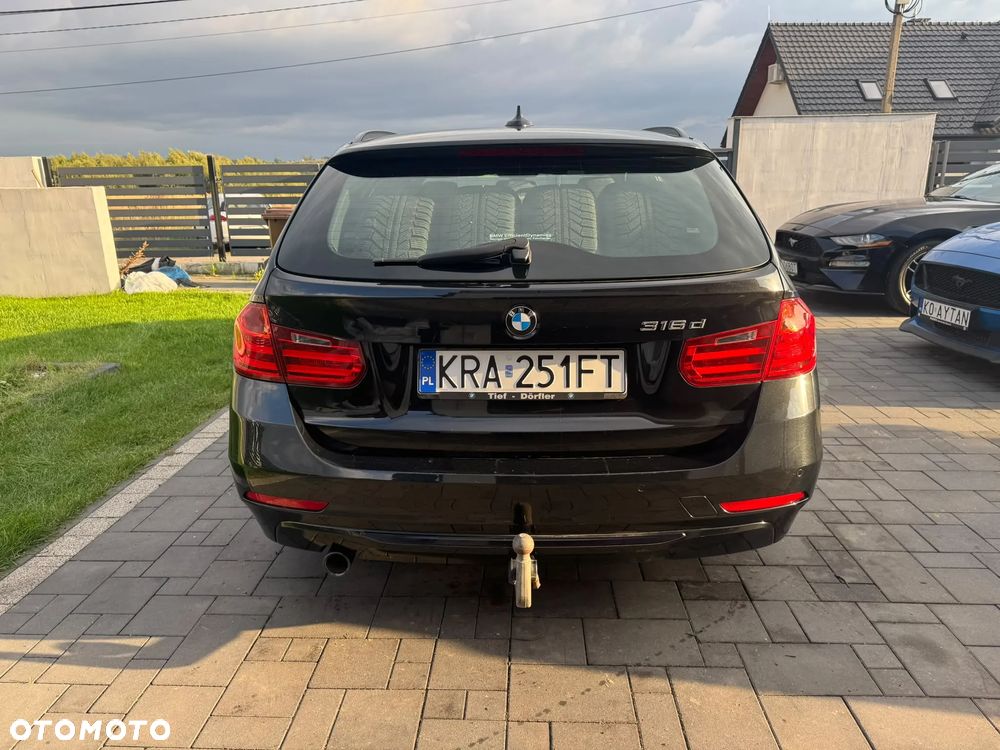 BMW Seria 3 316d Sport Line - 10