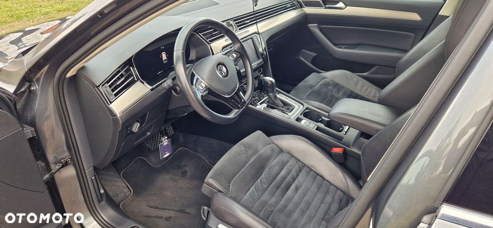Volkswagen Passat 2.0 TDI BMT Highline DSG - 12