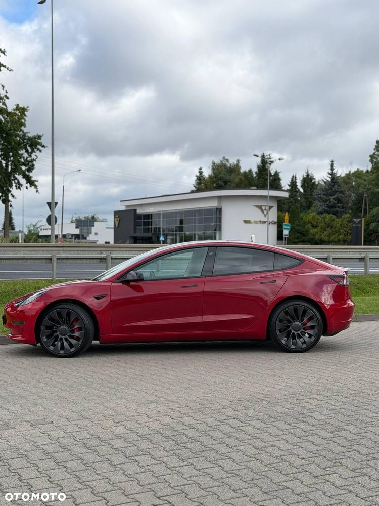 Tesla Model 3 - 7