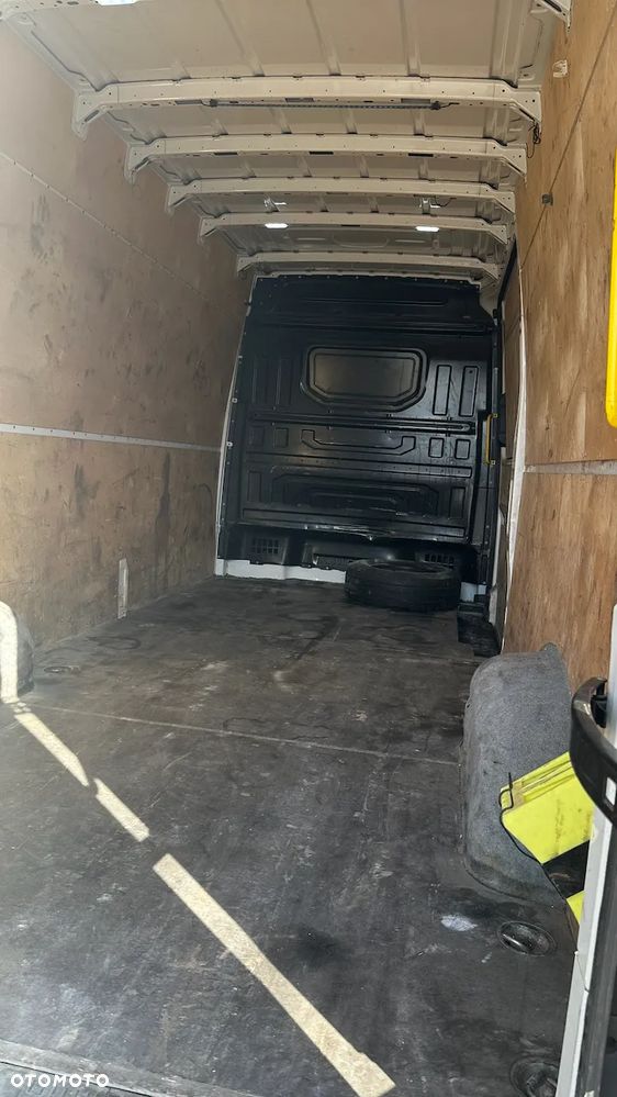 Volkswagen Crafter - 8