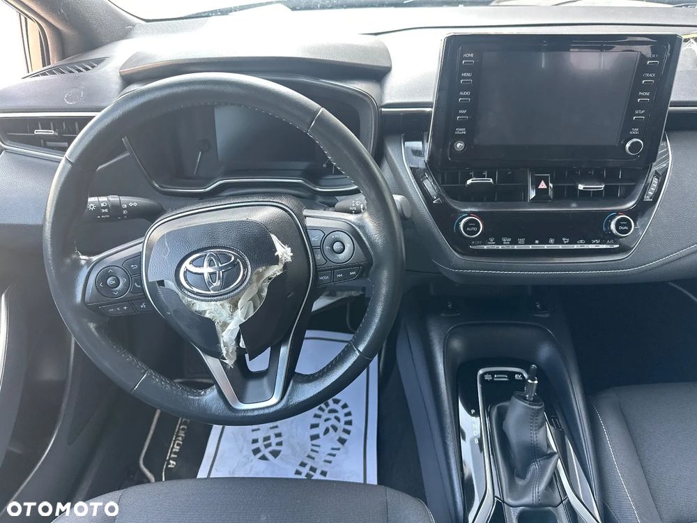 Toyota Corolla - 32