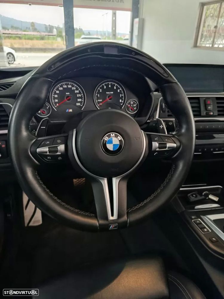 BMW M4 Auto - 55