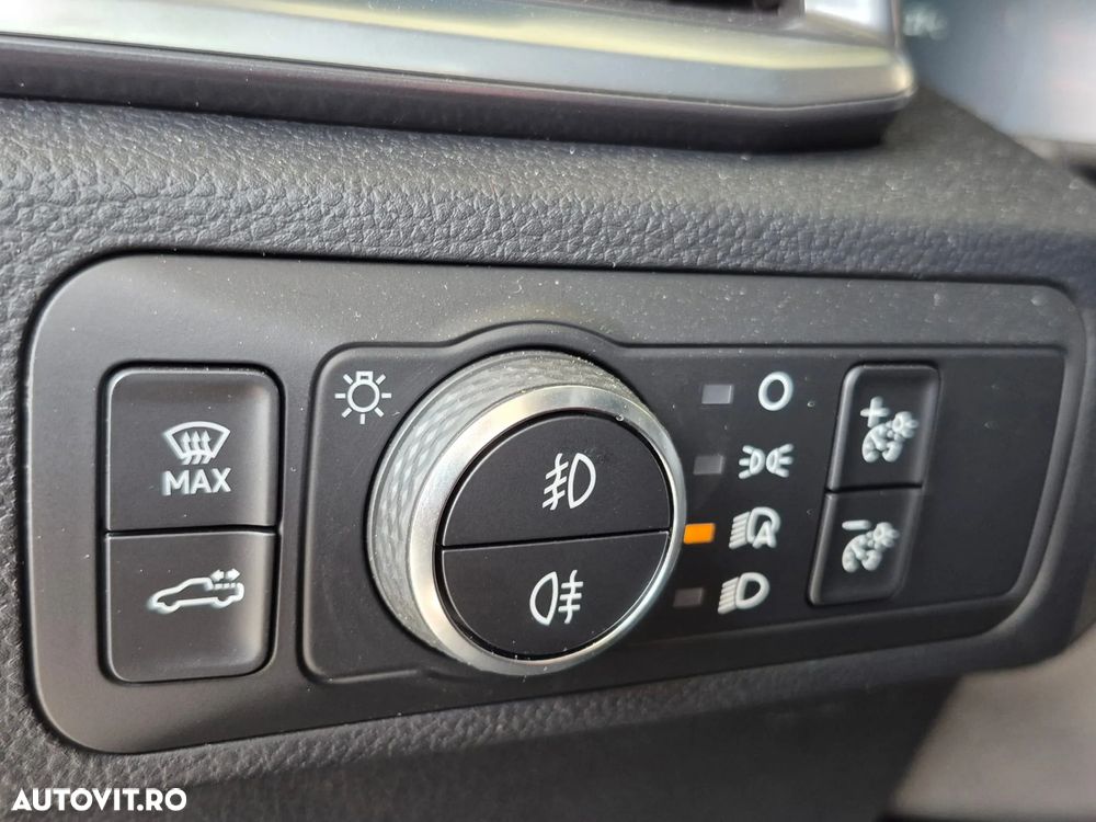 Volkswagen Amarok 3.0 TDI 241 CP 4M 10AT Aventura - 12