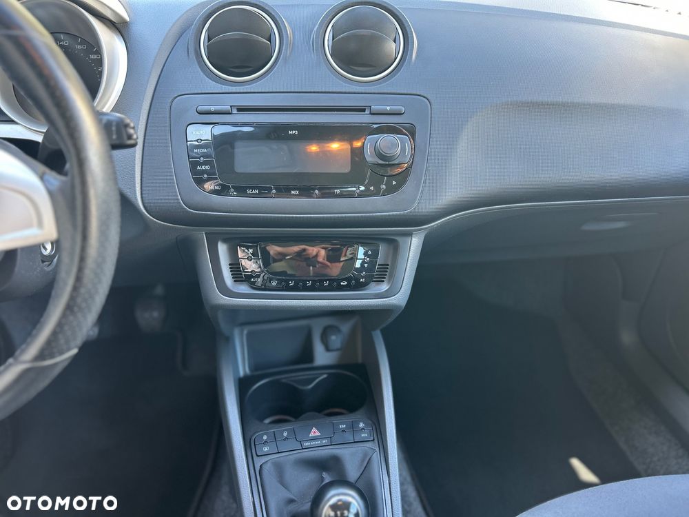 Seat Ibiza 1.4 16V Style - 19