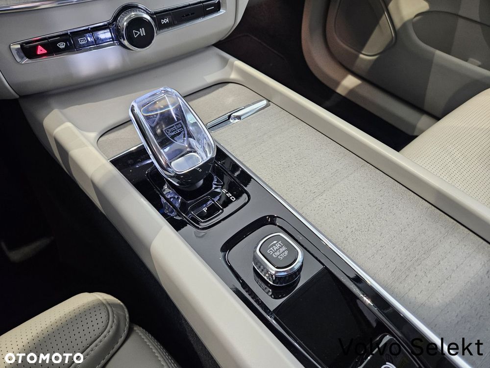 Volvo XC 60 - 33