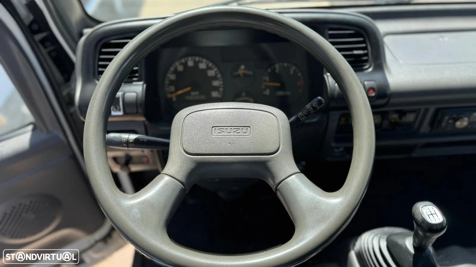 Isuzu NKR 77L-5D C/ Cesto elevatório - 20