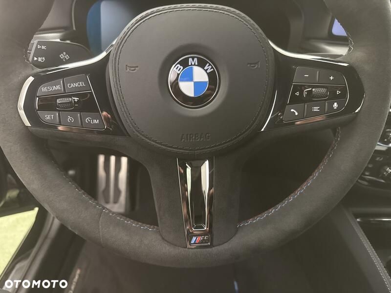 BMW Seria 5 530i mHEV - 13