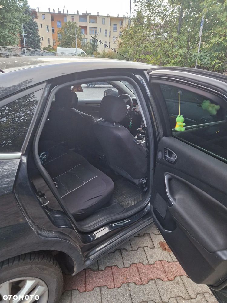 Ford Mondeo - 7