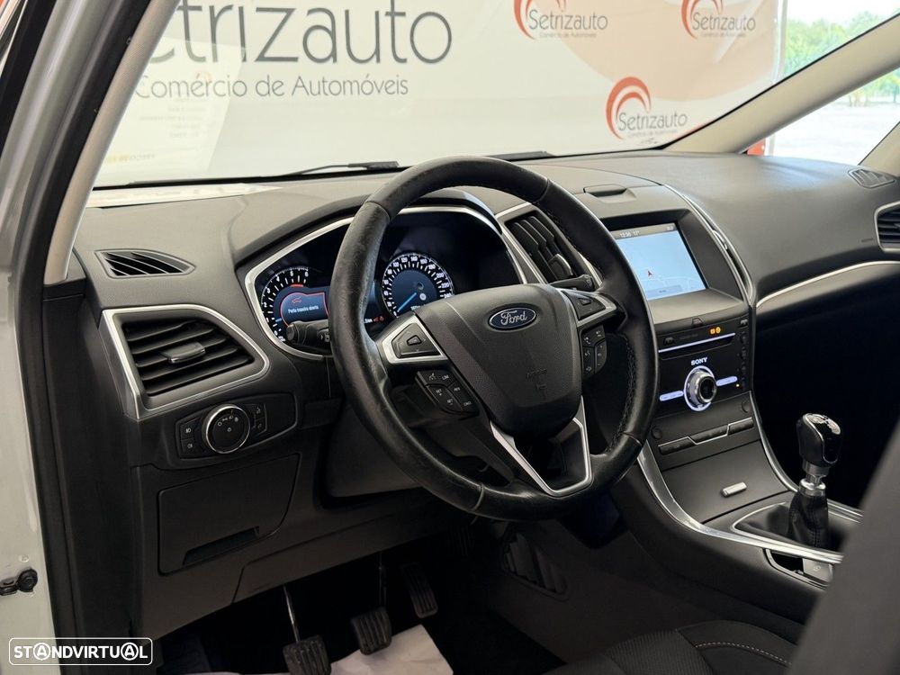 Ford S-Max 2.0 TDCi Titanium - 16