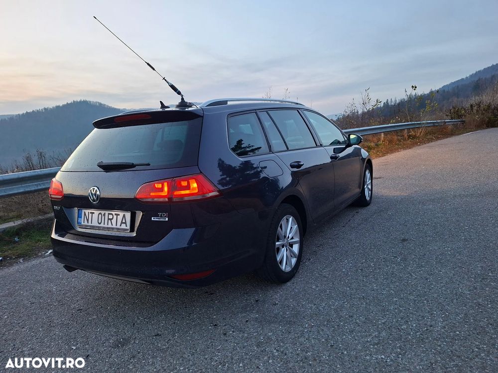Volkswagen Golf 1.6 TDI BlueMotion Technology Lounge - 5