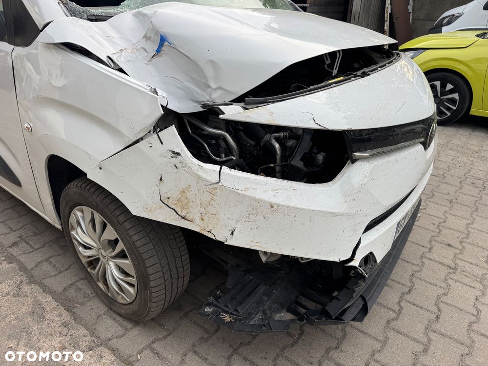 Toyota PROACE CITY ASYSTENT PASA RUCHU, KAMERA COFANIA, KLIMATYZACJA NAWIGACJA TEMPOMAT - 22