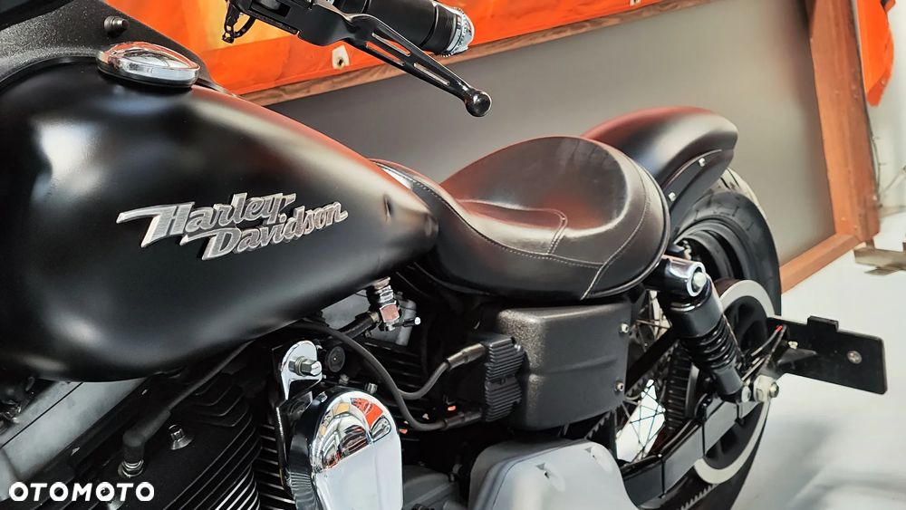 Harley-Davidson Dyna Street Bob - 22