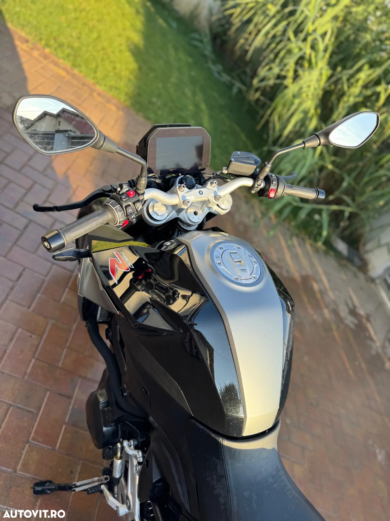 BMW F900R - 4