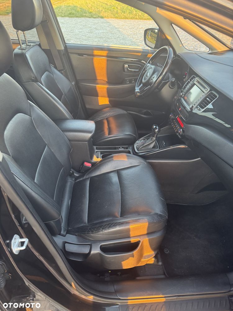 Kia Carens 1.7 CRDi L - 17