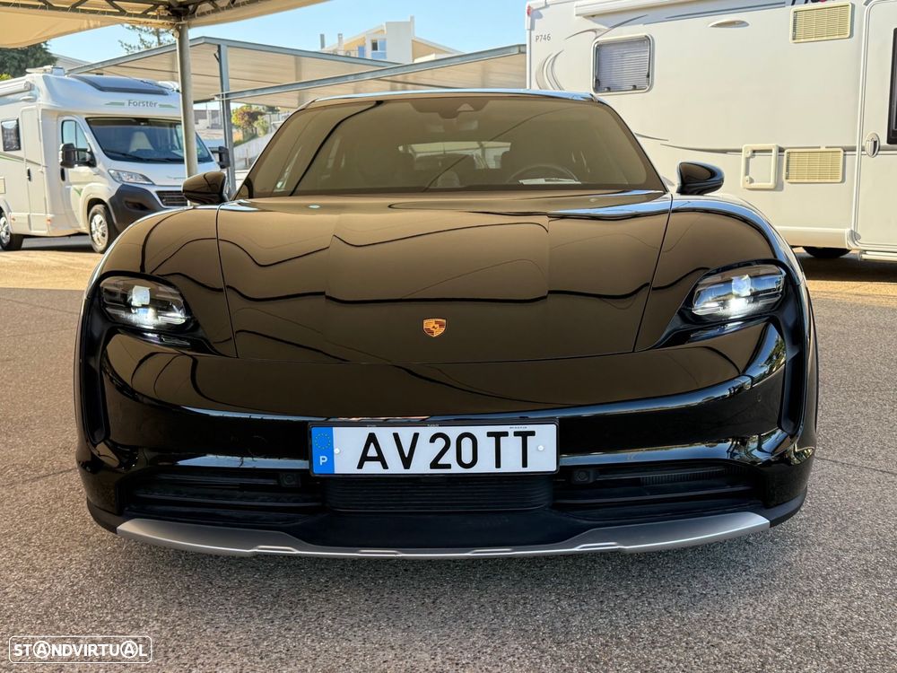 Porsche Taycan Cross Turismo - 27