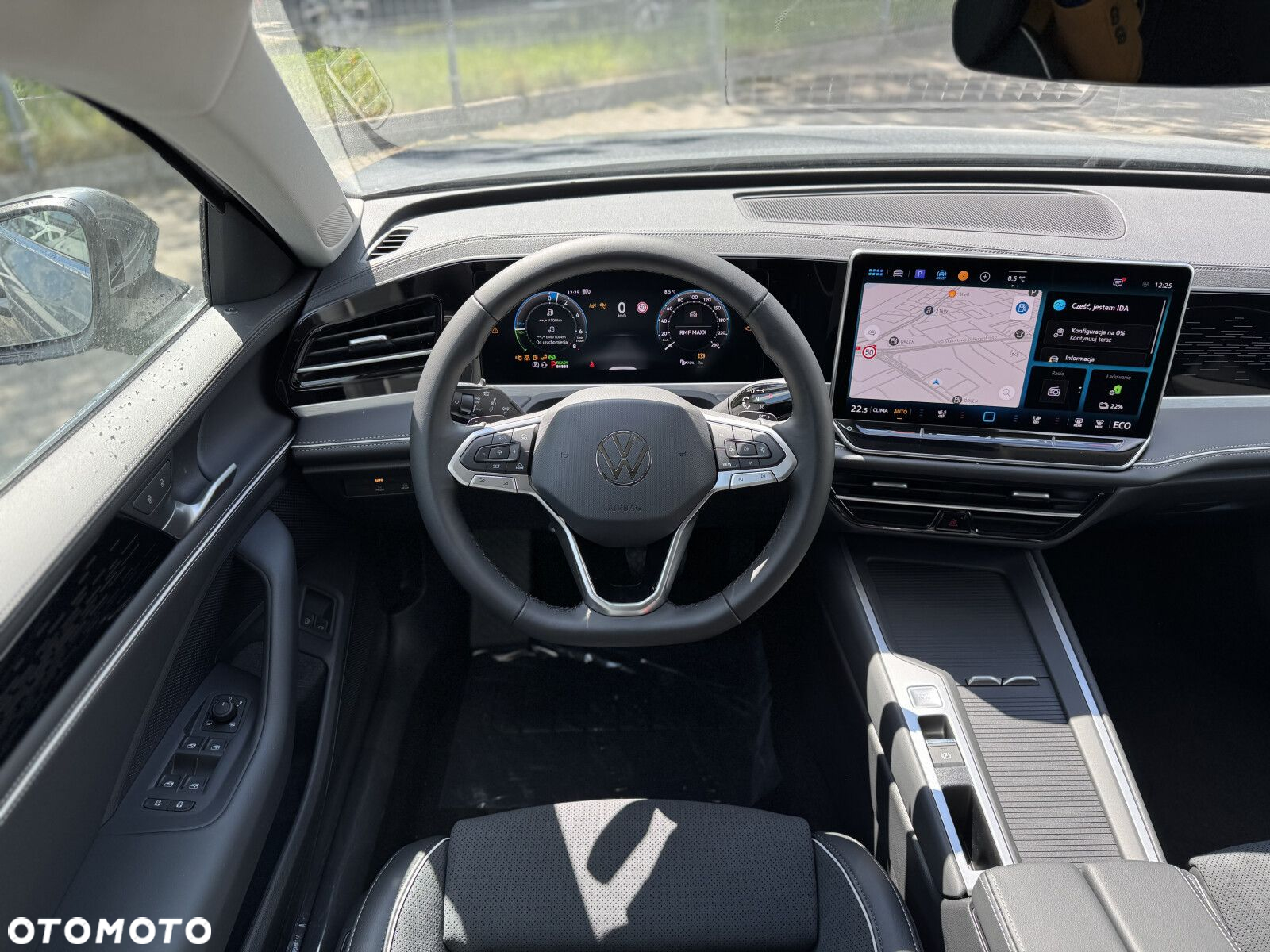 Volkswagen Passat - 12