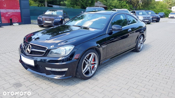 Mercedes-Benz Klasa C 63 AMG Coupe AMG SPEEDSHIFT MCT Edition 1