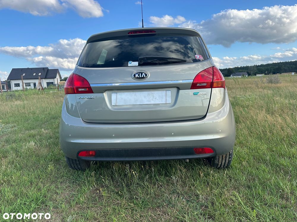 Kia Venga 1.6 CVVT Dream-Team Edition - 12